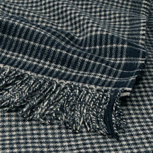 Lambswool Blanket - Shepherd Emsket - Image 2