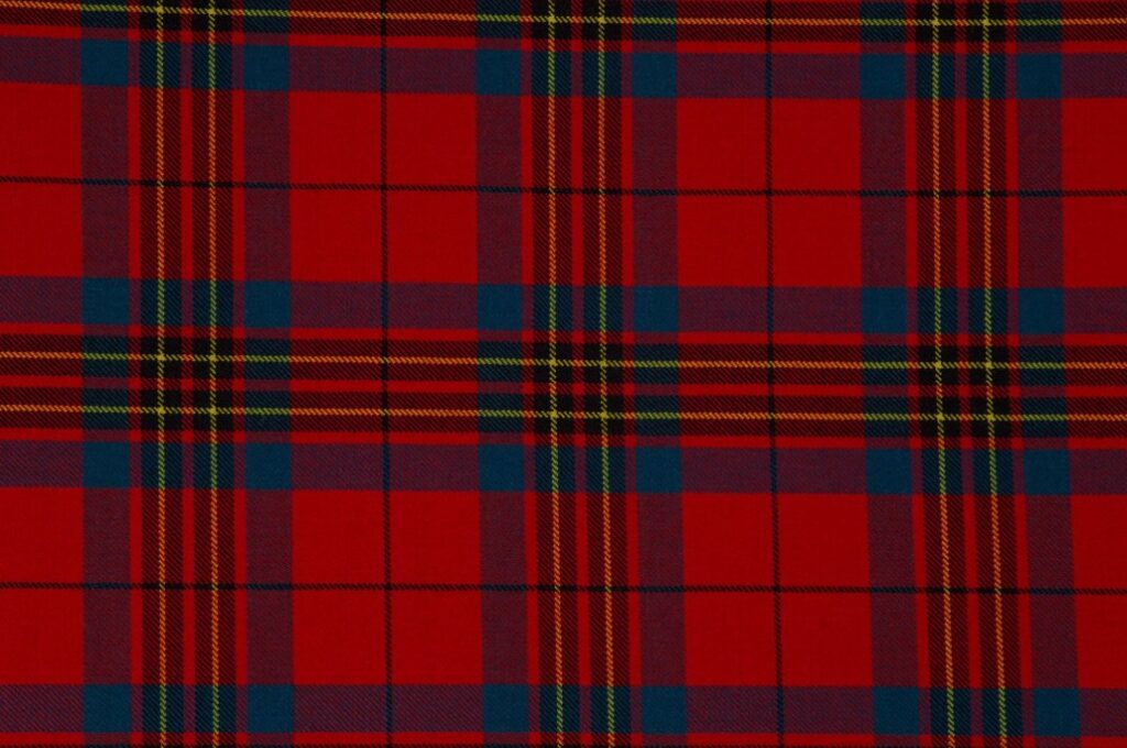 leslie-red-modern-tartan