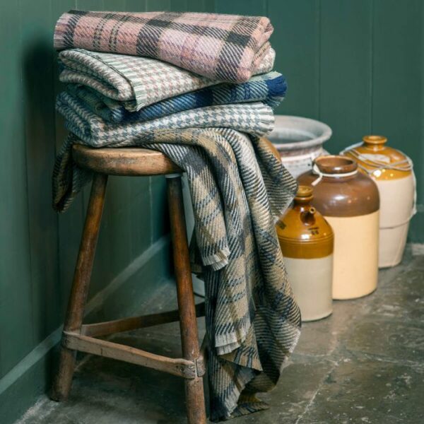 Bracken British Wool Blanket - Corrie Meadow - Image 4