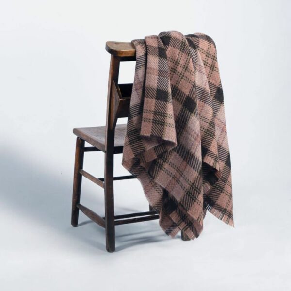 Bracken British Wool Blanket - Lochaber Blush - Image 3
