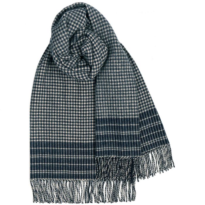 Shepherd Emsket Check 100% Lambswool Stole