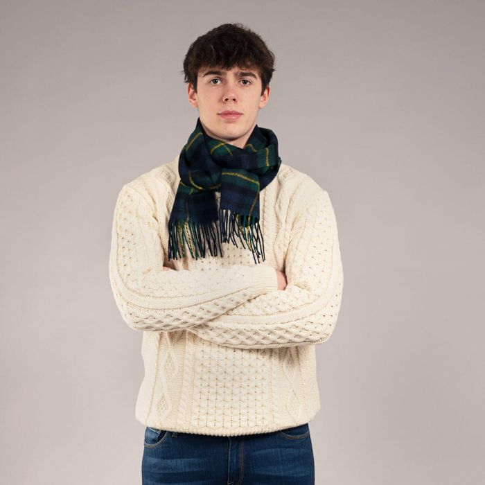 Bowhill Lambswool Tartan Scarf - Gordon Modern - Image 2