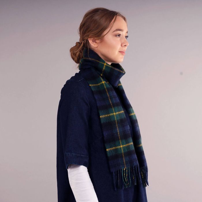 Bowhill Lambswool Tartan Scarf - Gordon Modern - Image 5
