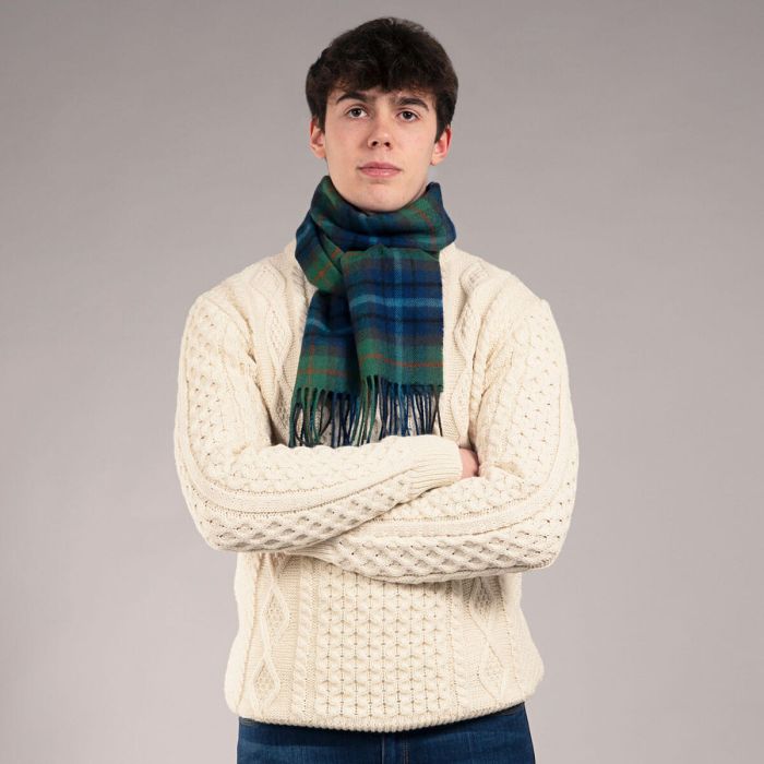 Bowhill Lambswool Tartan Scarf - New York City - Image 2