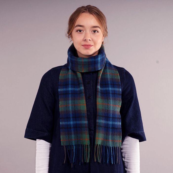 Bowhill Lambswool Tartan Scarf - New York City - Image 4