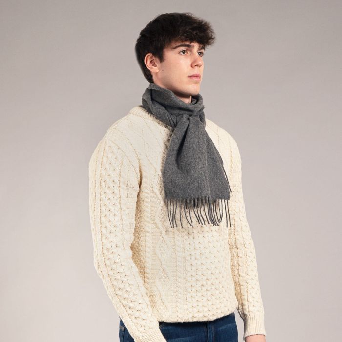 Bowhill Lambswool Tartan Scarf - Steel Plain Coloured - Image 5